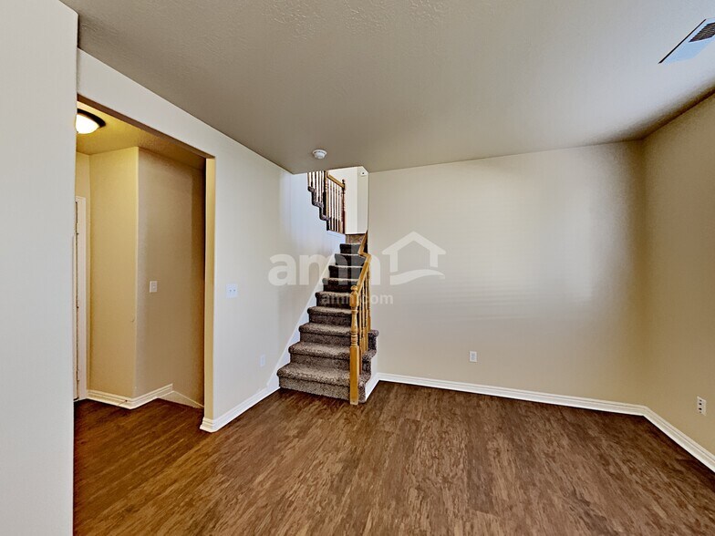 Building Photo - 5397 S 4200 W