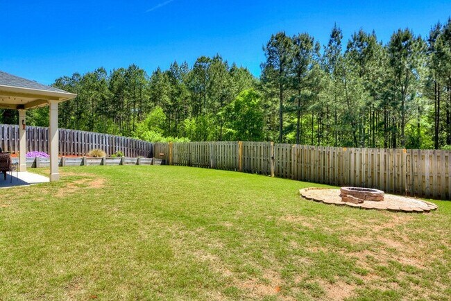 Building Photo - 3840 Berkshire Way