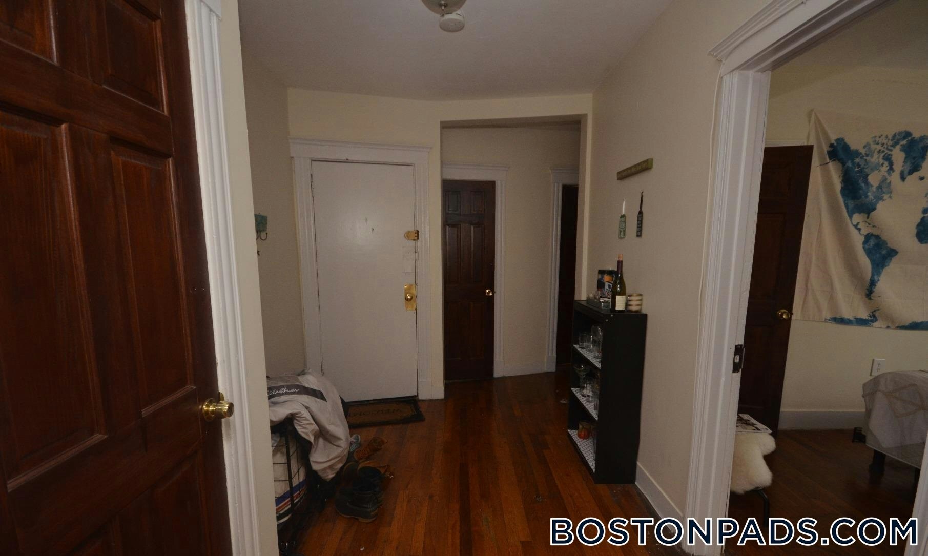 Building Photo - 240 Kelton St