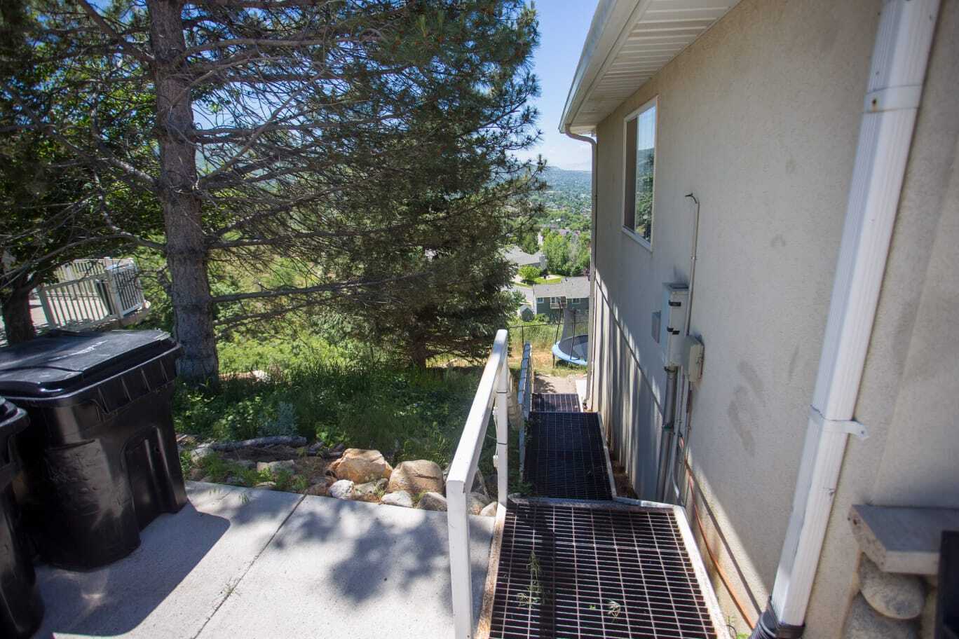 Building Photo - 1364 Northridge Dr