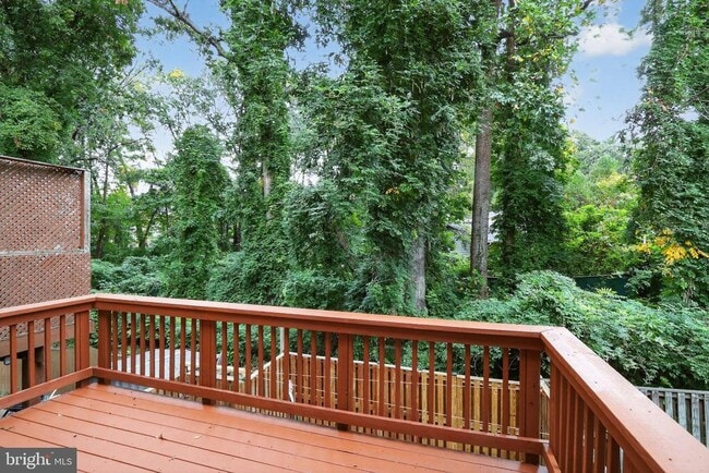 Building Photo - 14949 Enterprise Ln