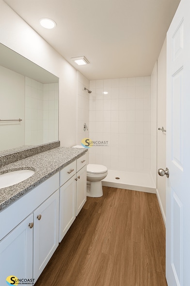 Building Photo - 397 Greenbriar Blvd