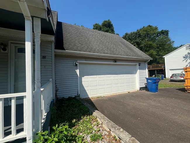 Building Photo - 65 Lancaster Dr