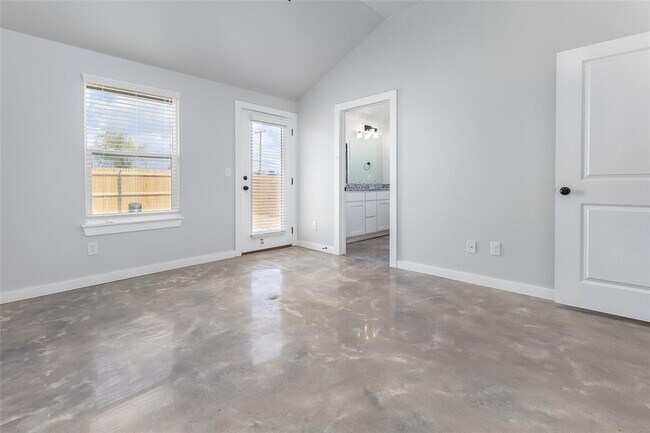 Building Photo - 2337 SW 90th Pl