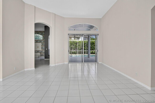 Building Photo - 10031 Lexington Estates Blvd