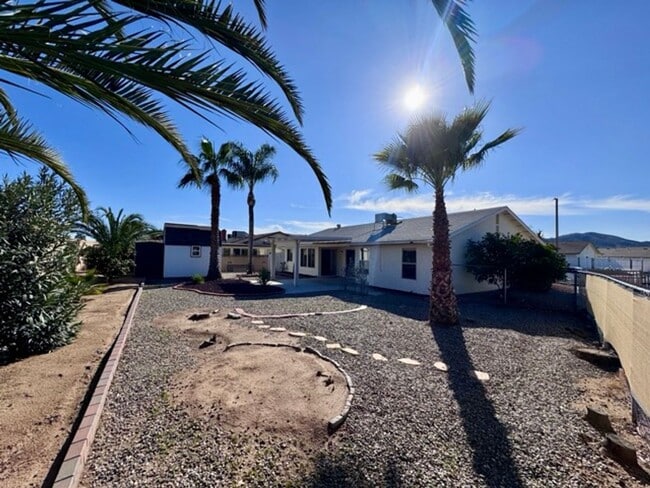 Building Photo - COMING SOON 55+ Community 2 bedroom 2 bathroom Home for Lease in Sun City
