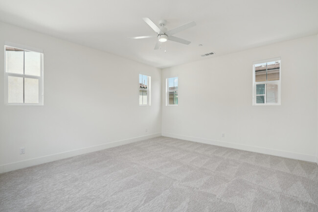 Building Photo - 47436 Poppy Ln