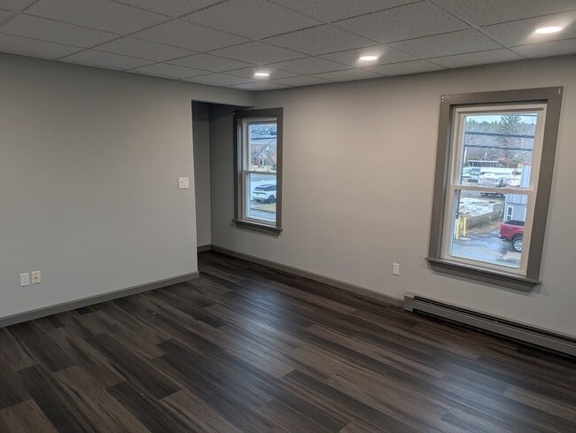 Building Photo - 36 Main St