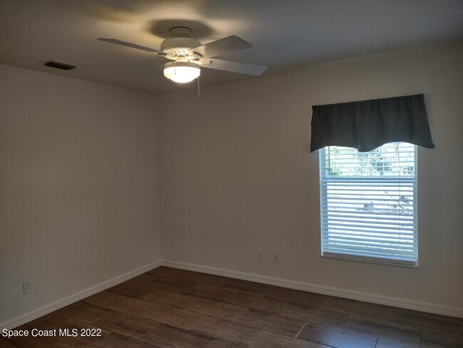 Building Photo - 1792 Ladderback Ct