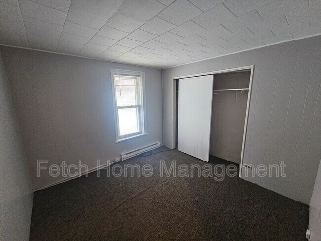 Building Photo - 2534 Derry St