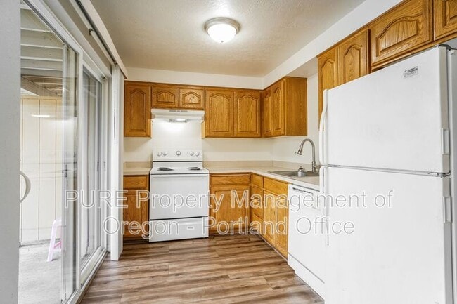 Building Photo - 8584 SE 72nd Ave