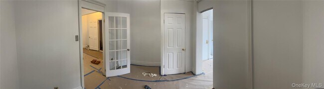 Building Photo - 102 Kingston Ave