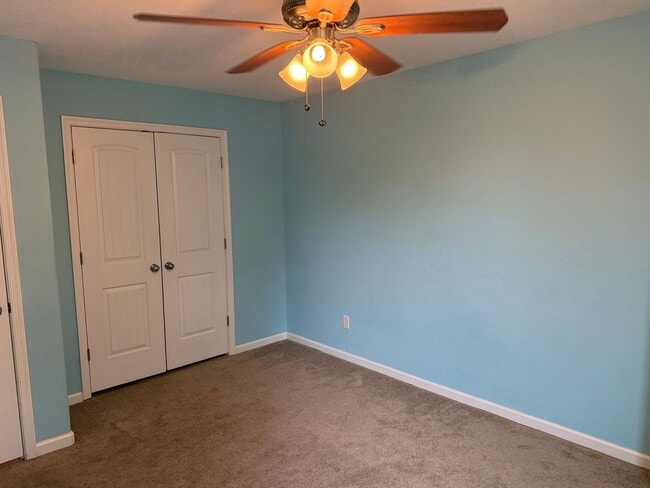 Building Photo - Stunning Move-In Ready 4BR Corner Home "ASK ABOUT OUR ZERO DEPOSIT"