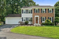 Building Photo - 9220 Burnetta Dr