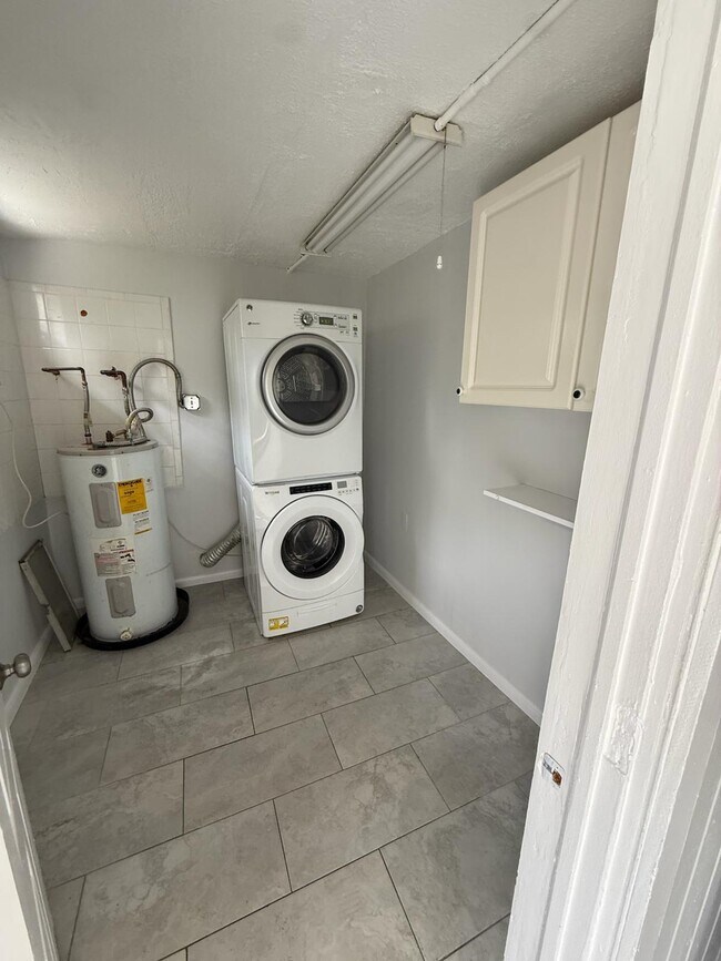 Building Photo - 3612 Elizabeth St