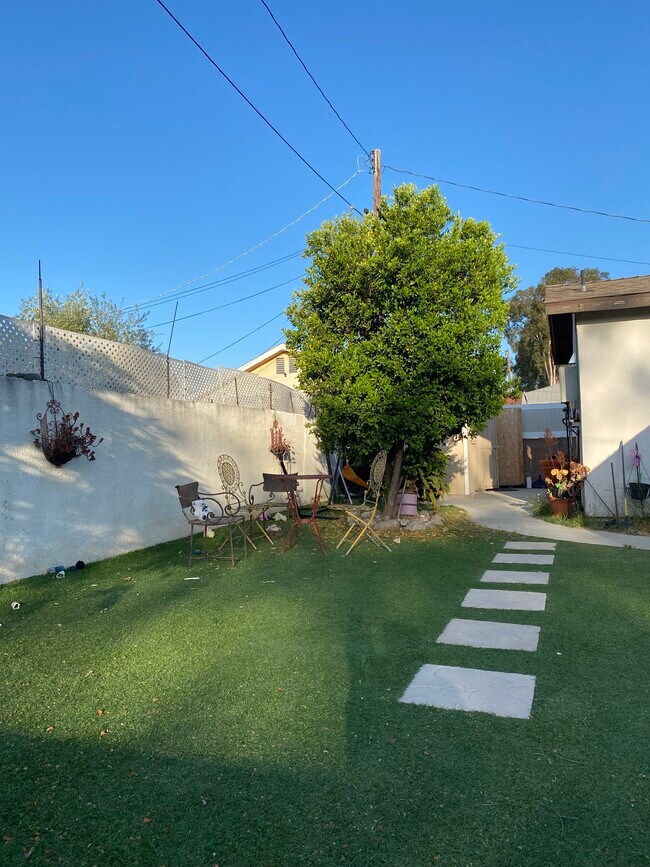 Building Photo - 11602 Lull St