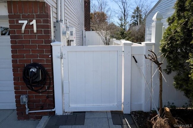 Building Photo - 71 E Lido Promenade