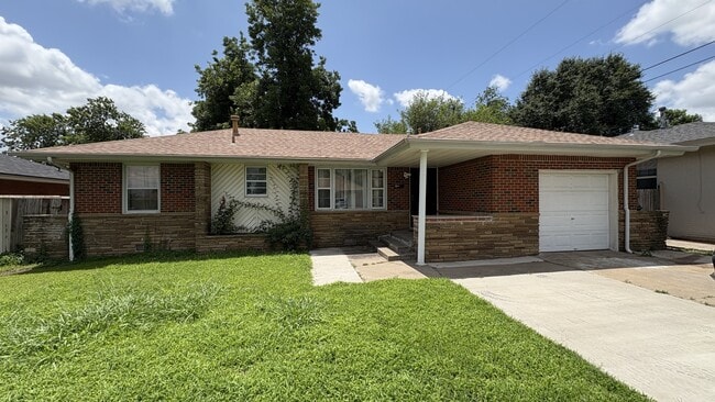 Primary Photo - 4604 NW 12th St