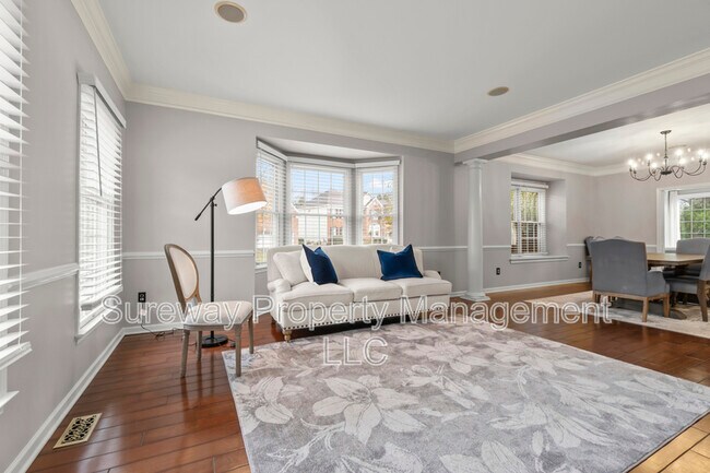 Building Photo - 2 Heather Ln