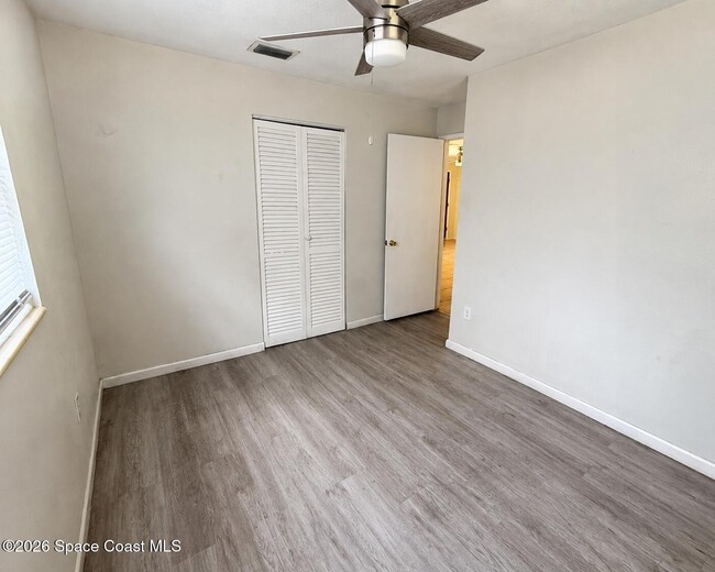 Building Photo - 1425 Holland St