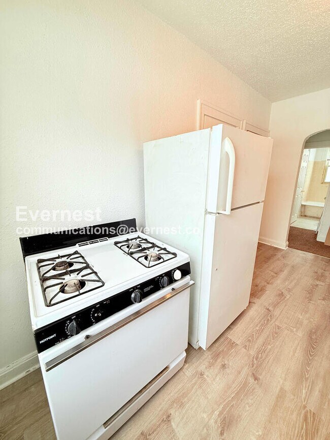 Building Photo - 13909 Hartwell St