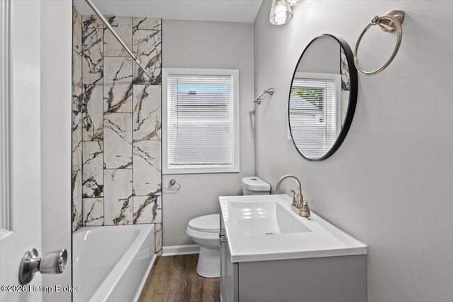 Building Photo - 1018 S 47th St