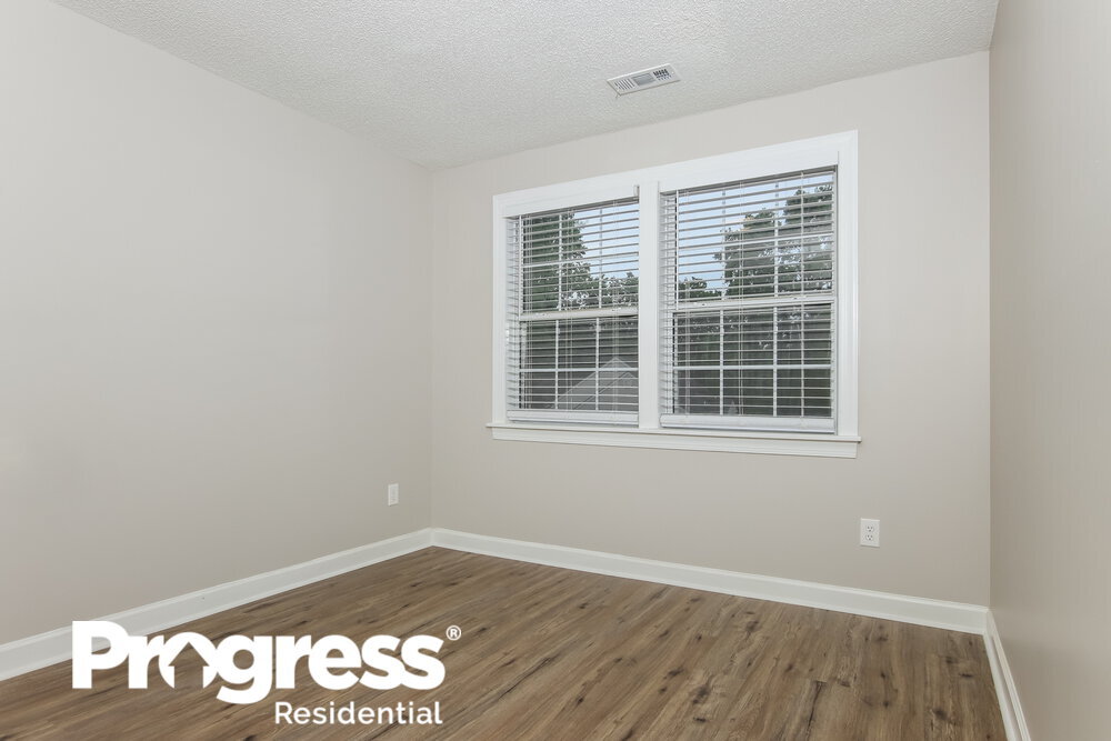 Building Photo - 110 Alberbury Commons Ct