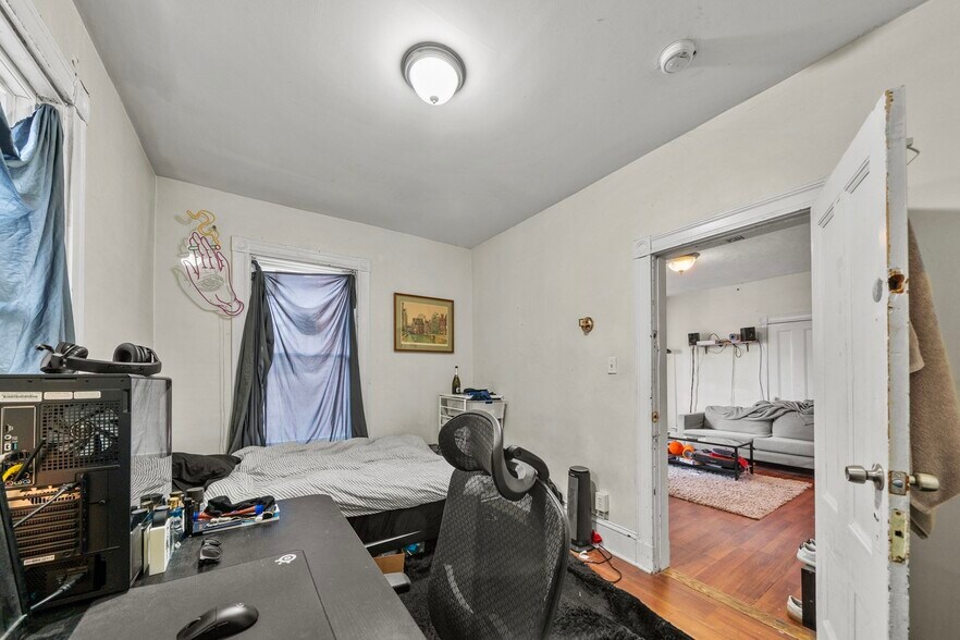 Building Photo - 41 Parker Hill Ave