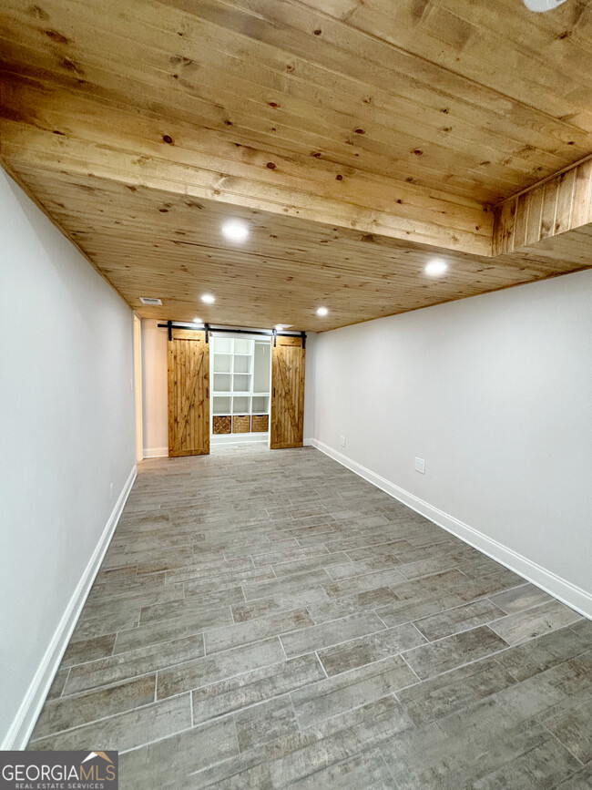 Building Photo - 785 Weatherly Ln NW