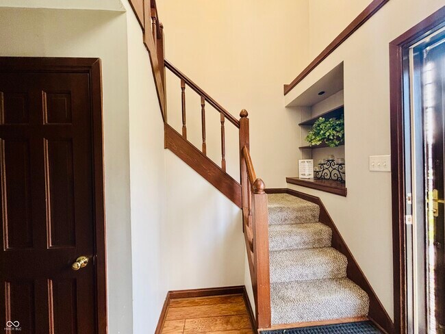 Building Photo - 9746 Revere Way