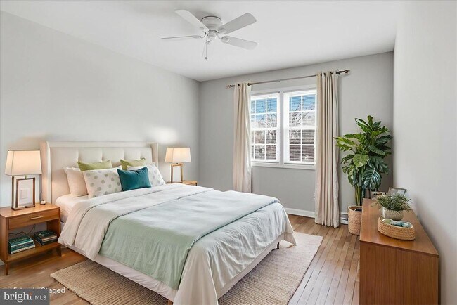 Building Photo - 8209 Carrleigh Pkwy