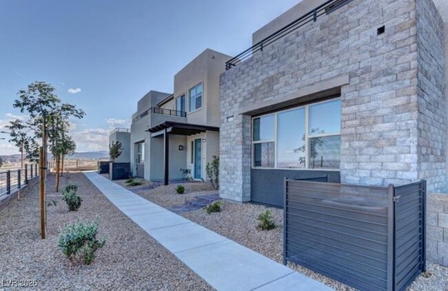 Building Photo - 1420 Song Lark Ln