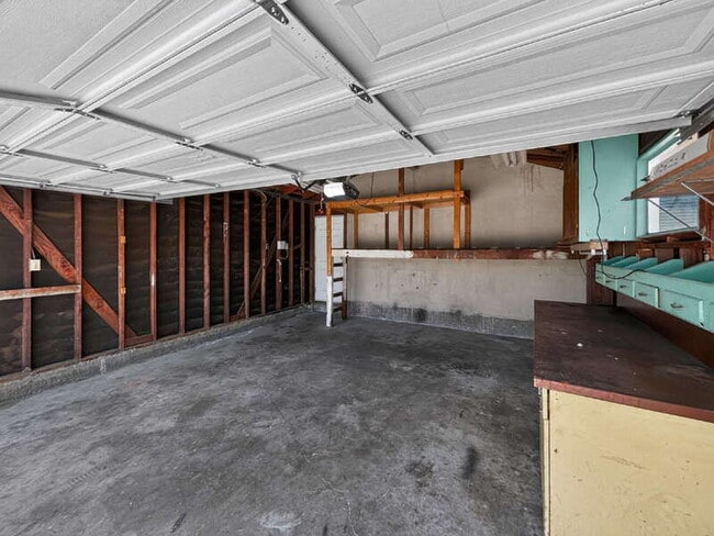 Building Photo - 4277 Pixie Ave