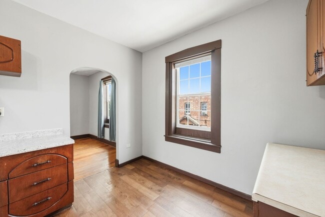 Building Photo - 511 Schirmer St
