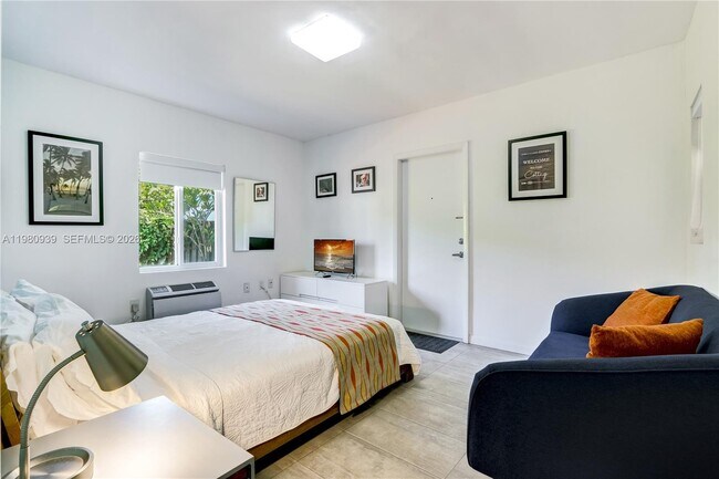 Building Photo - 8826 NE 2nd Ave