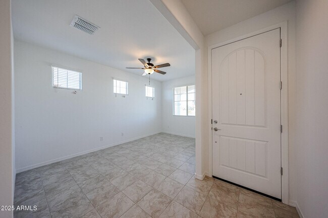 Building Photo - 8721 W Windsor Blvd