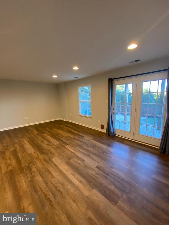 Building Photo - 168 Trout Lily Dr