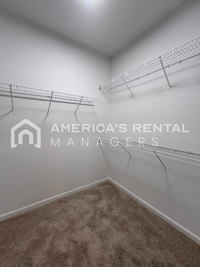 Building Photo - Beautifully Renovated Ranch-Style Home for Rent!!! View with 48 Hours Notice!