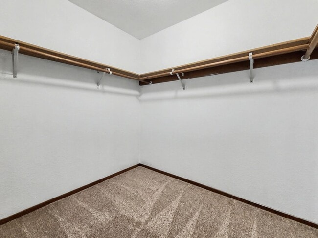 Building Photo - 14327 123rd Ave NE