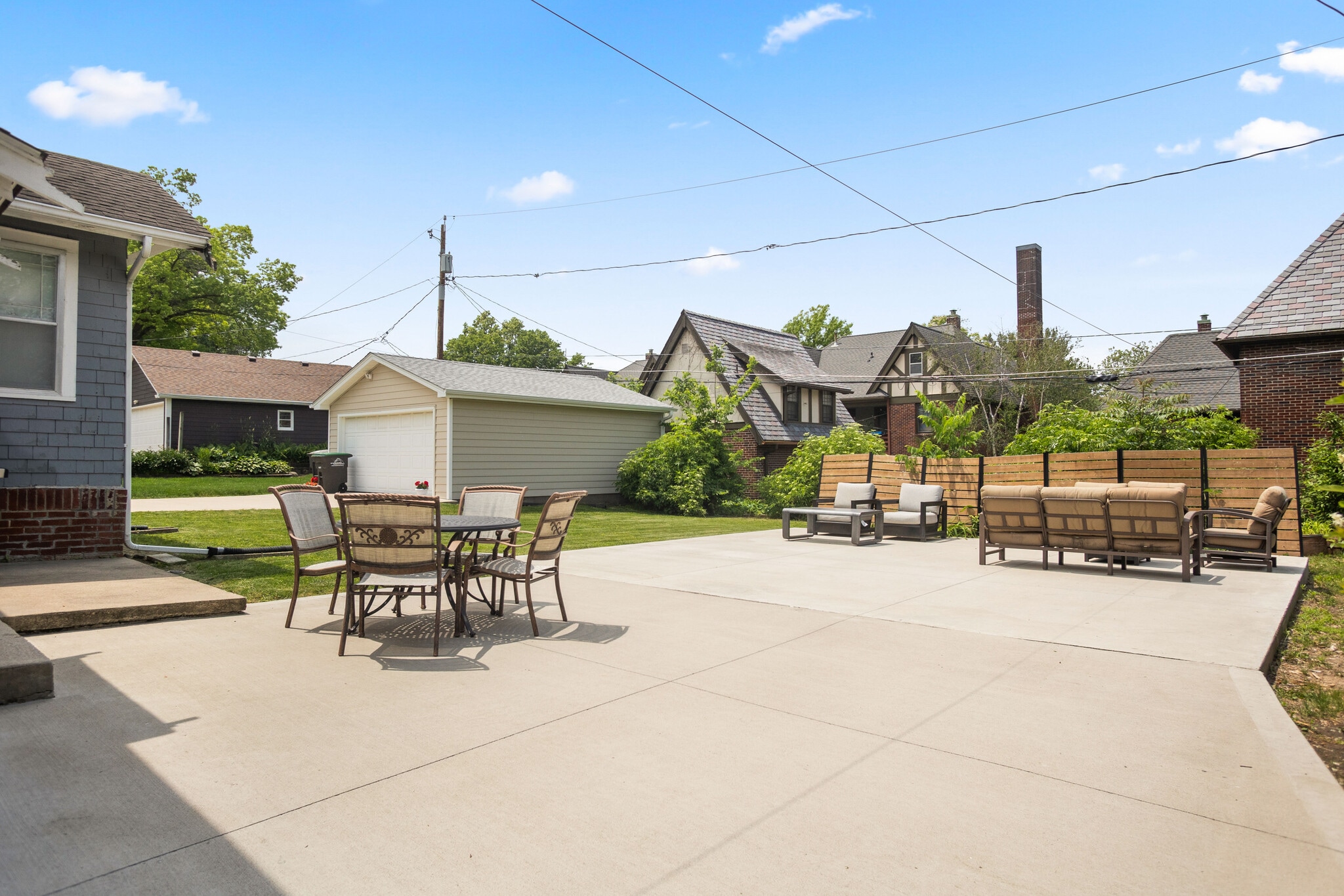 Building Photo - 640 48th St