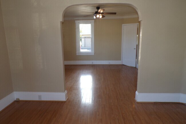 Building Photo - 4912 SE 99th Ave