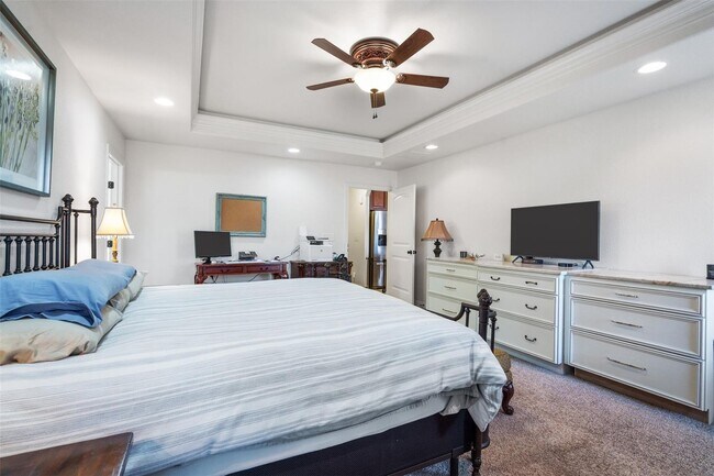 Building Photo - Beautiful Home In Pecan Planation