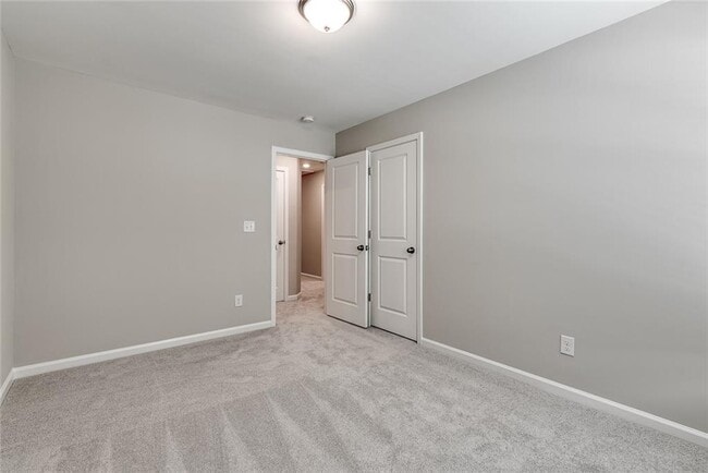 Building Photo - 554 Elm Bluff Way