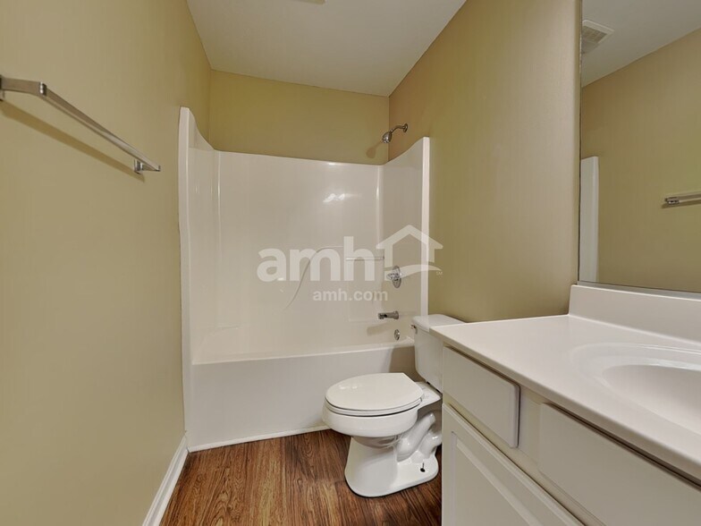 Building Photo - 4515 Everwood Oak Ln