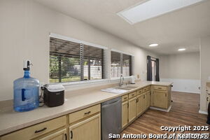 Building Photo - 7205 Breeze Hollow