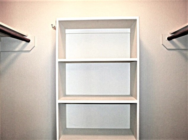 Building Photo - 15515 Elm Leaf Pl