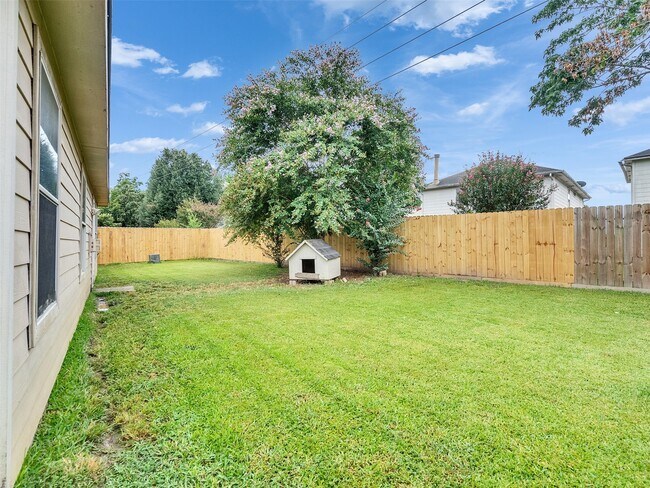 Building Photo - 502 Danbury Park Ln