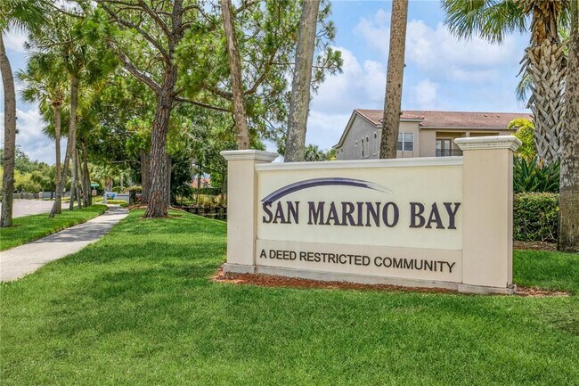 Building Photo - 10426 La Mirage Ct