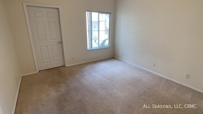 Building Photo - 3790 Strawberry Field Grove
