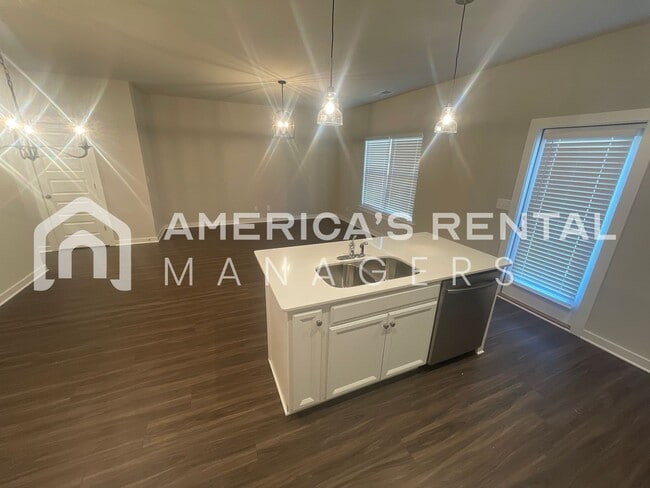 Building Photo - 255 Buckhorn Cir